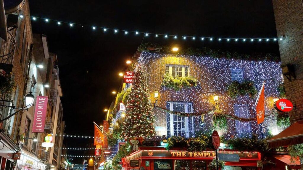 Weihnachtsbräuche im Detail: Irland vs. Deutschland