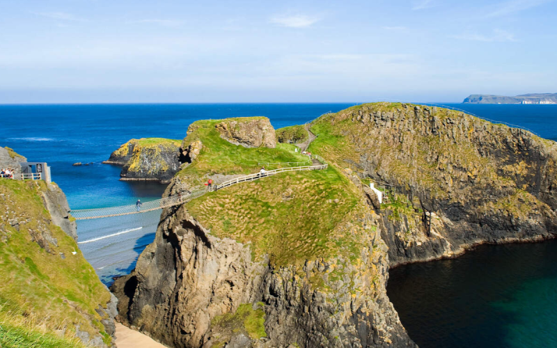 Carrick-a-Rede Rope Bridge, Causeway Küste