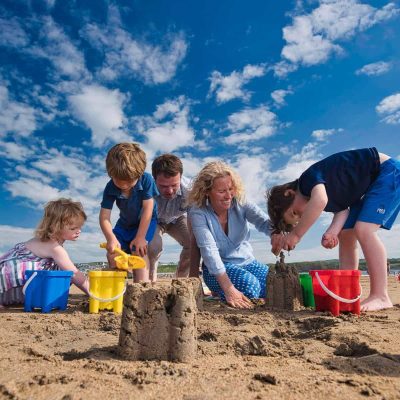 Familienreise in Irland - Familienspass am Strand