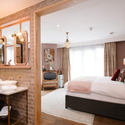 Flitterwochen im Norden Irlands . The Rabbit Hotelzimmer