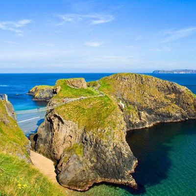 Highlights des Norden Irlands . Carrick a Rede Bridge