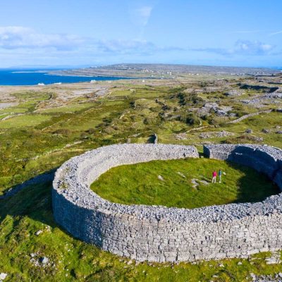 Irland entdecken Highlights und verborgene Schaetze . Dun Eoghanachta Inishmore Aran Island