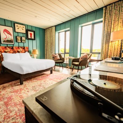 King Bedroom im Glasson Lake House Hotel