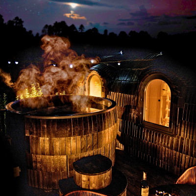 Mount Congreve Eco Forest Cabin mit Whirlpool am Abend