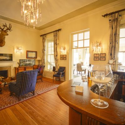 Bar im Screebe House