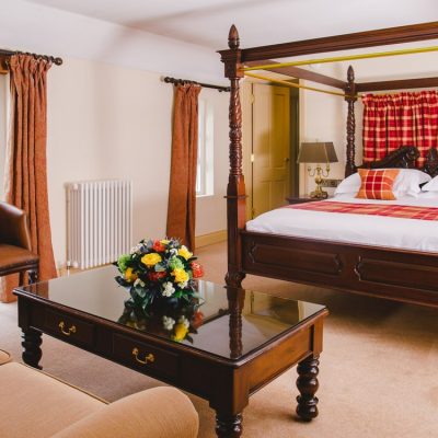 bushmillsinn master distillers s-min